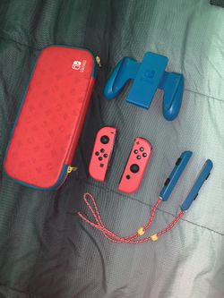 Nintendo Switch Joy-Cons Bundle + Case & Grip