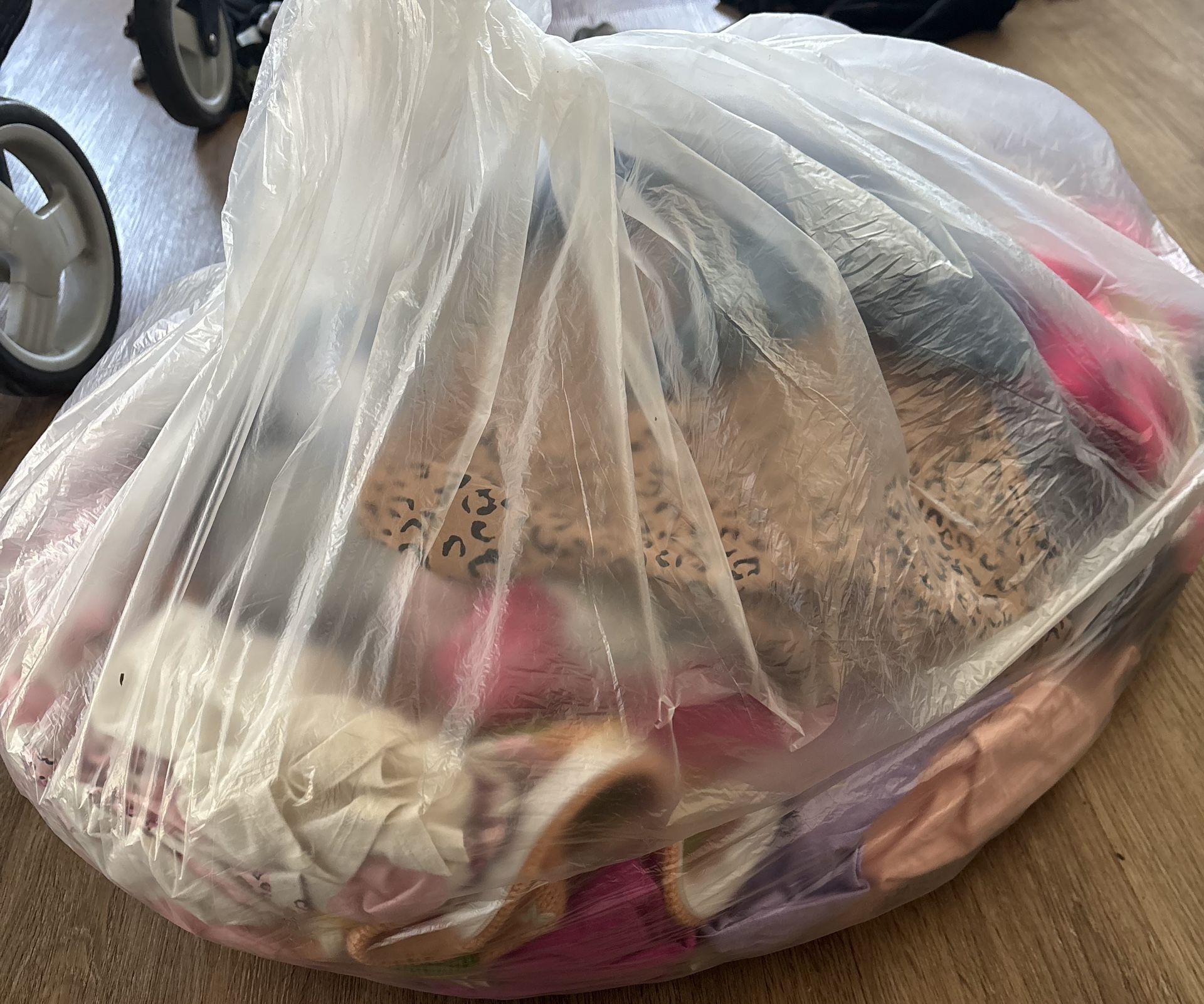 Girl Clothes (big bag)