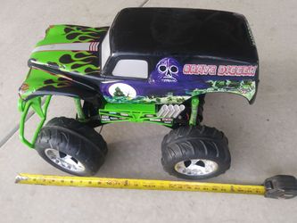 Grave digger monster truck