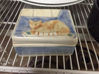 Handmade Ceramic cat box