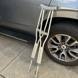 Crutches 