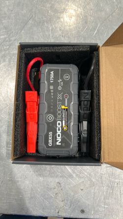 Moco boost X battery jumper