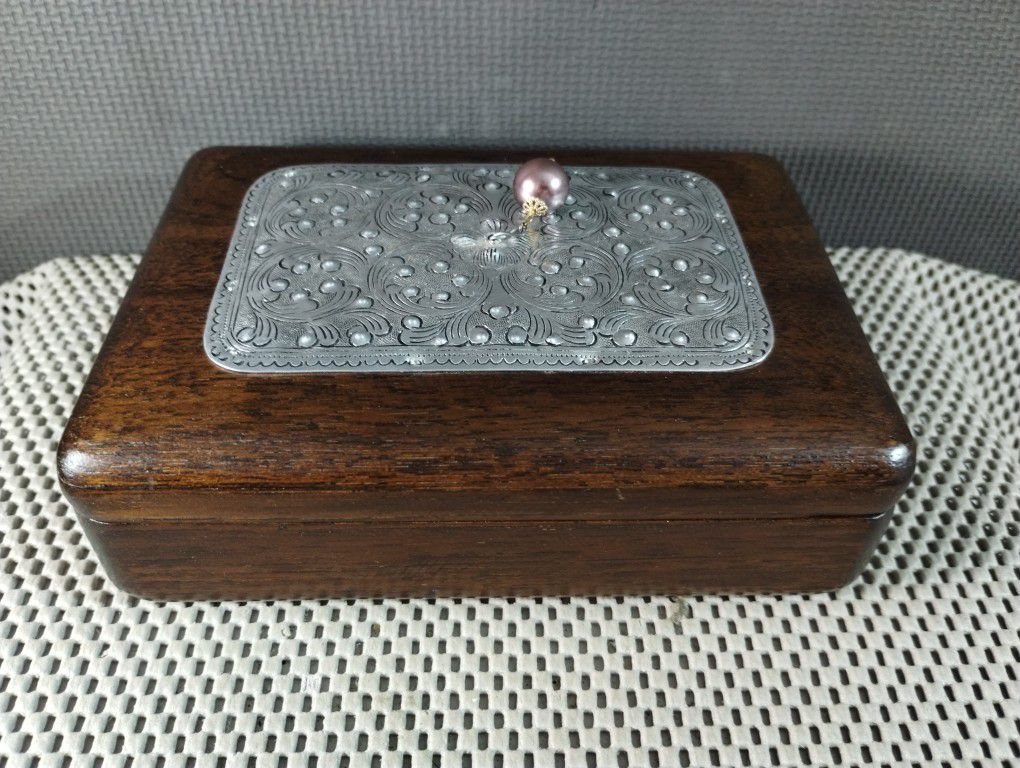 Vintage Oriental Wood Jewelry Box