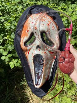 Scream Bleeding Halloween Mask W/ Pump 