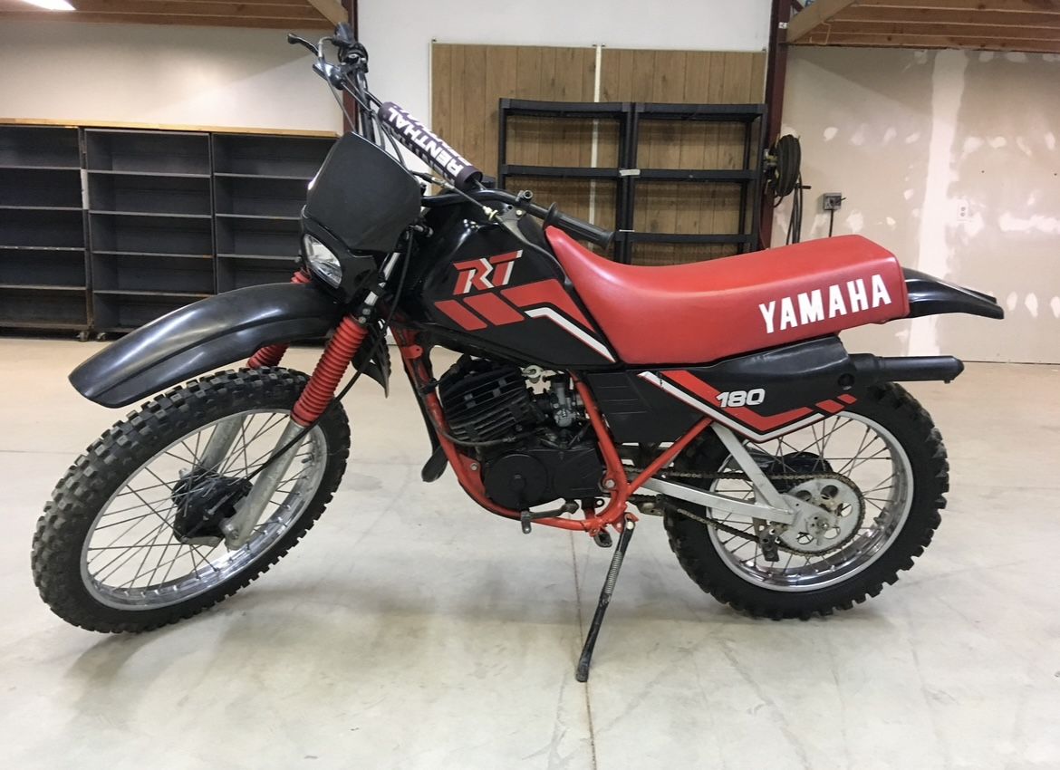 YAMAHA RT180 ( 2 Stroke )