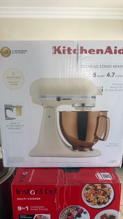 Kitchen aid 5 Quart Stand Mix
