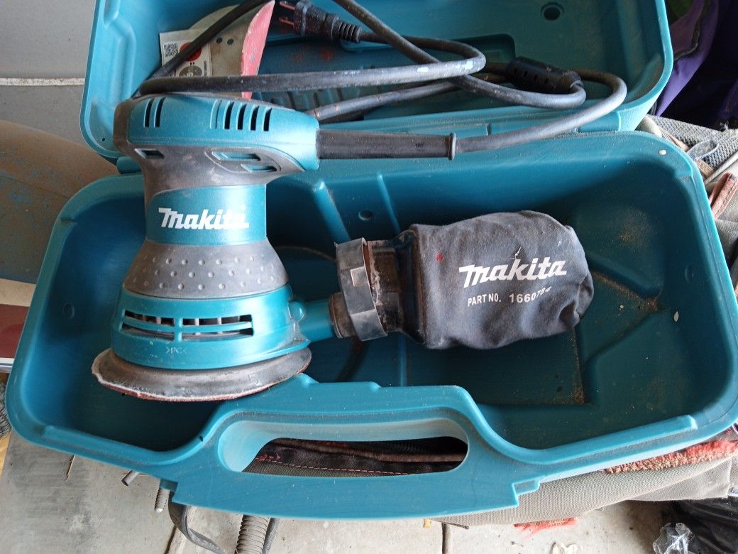Makita Orbital Sander With Bag