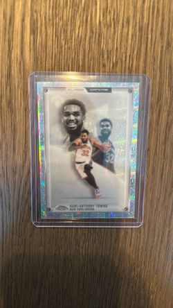 Karl Anthony Towns Topps Chrome Update Glass Canvas
