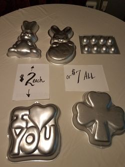 Baking pans; cake  pans; holiday; $2 each or $7 for all