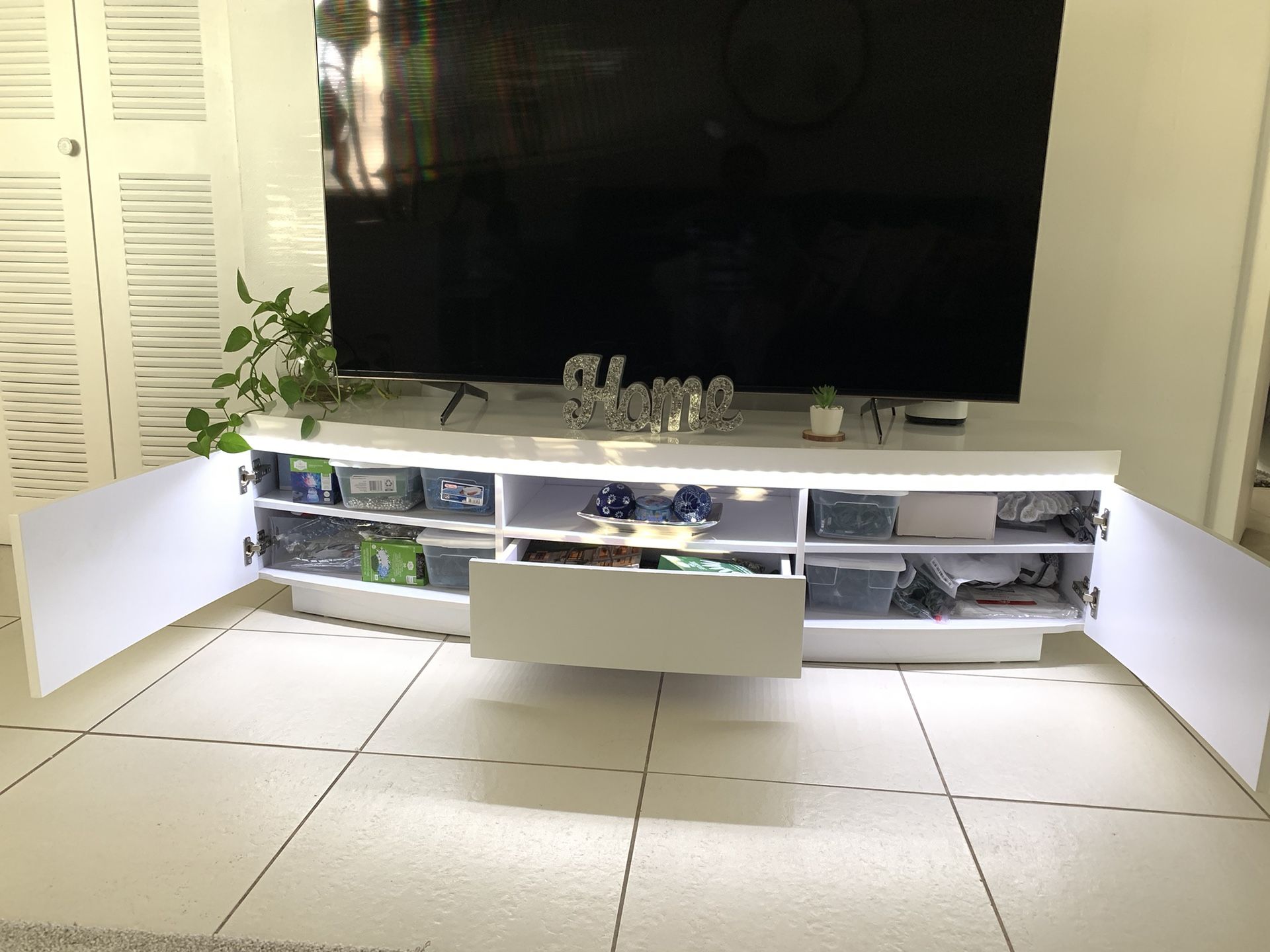 TV Stand
