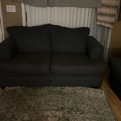 Sofa & love Seat Like New!