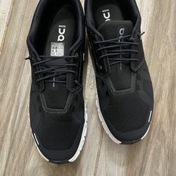 On cloud size 11 shoes unused retail $170