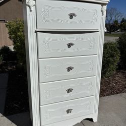 White Ashley 5 Drawer Dresser Chest of Drawers Furniture Excellent Condition