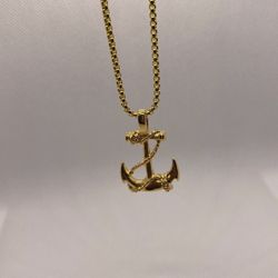 Spearhead Pendant Necklace Gold Black