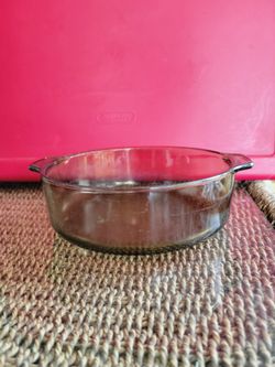Vintage Dynaware Amber Glass Round Casserole Dish W/Handles  - Mexico - 2.5 Quarts