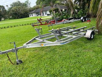 Aluminum magic tilt double Jet ski trailer. Registration. No issues. Ready to load…