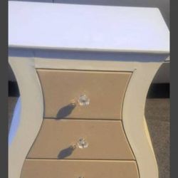 FIVE DRAWER MINI CONTEMPORARY DRESSER / NIGHT STAND