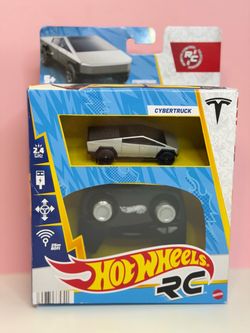 Hot Wheels RC Tesla Cybertruck