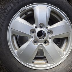 Tire and rim Michelin 175/ 65 R 15