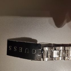 Guess Women Hand Watch 