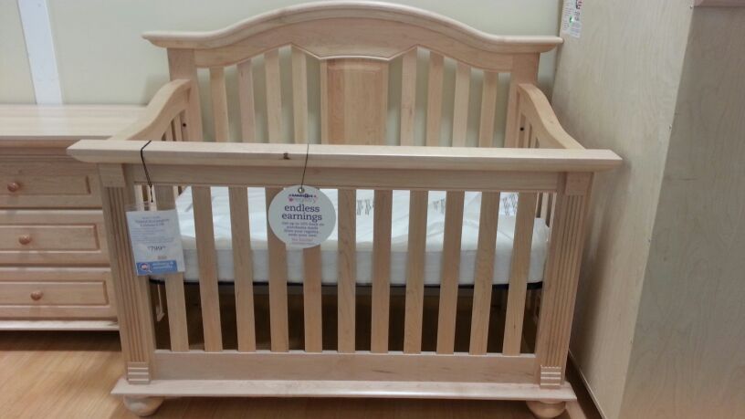 New Baby Cache Kensington Lifetime Convertible Crib Natural for