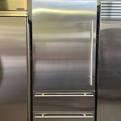 VIKING 36”WIDE BUILT IN BOTTOM FREEZER 7 SERIES 