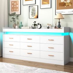 ❤️‍🔥9 Drawer Dresser with LED Light and Charging Station