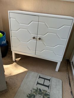 Bar cabinet