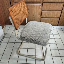 Set Of 4 Chairs 