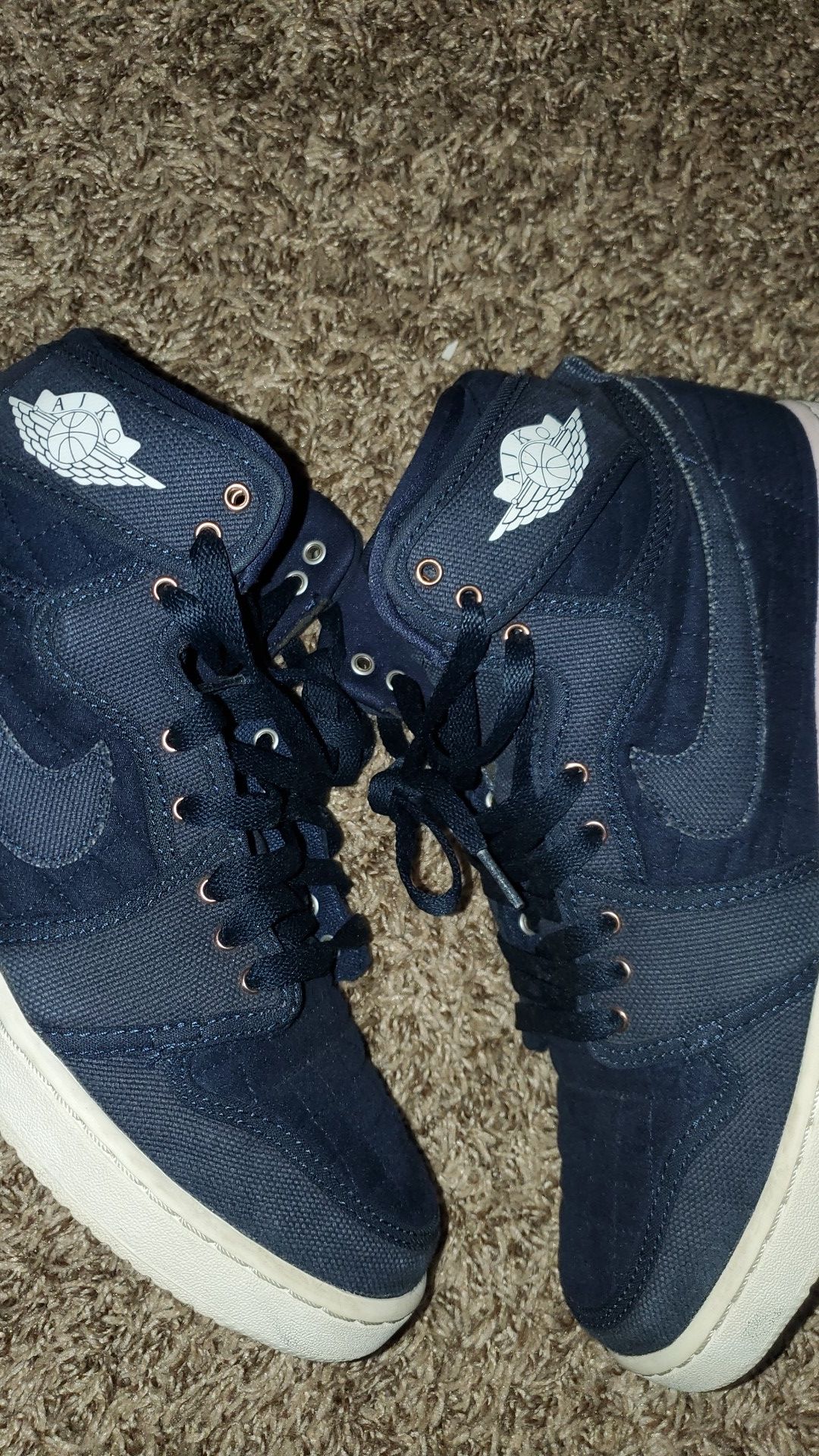 Jordan 1 size 9