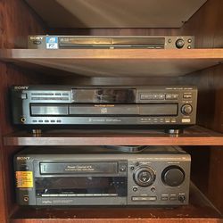 Sony VHS, 5 Cd Changer, DVD System  Set  With Surround Sound Speakers