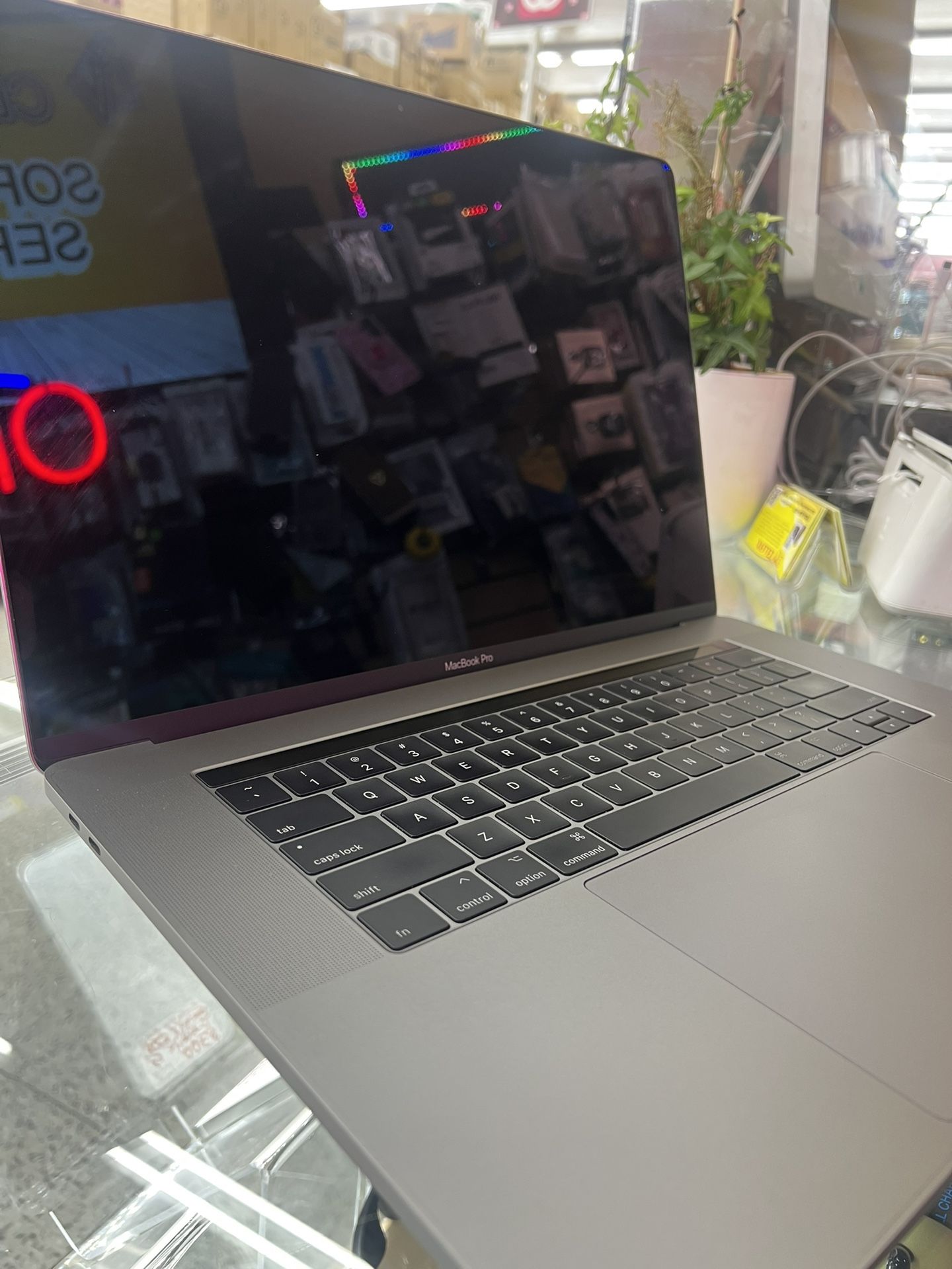 MacBook Pro 15” 2017 i7