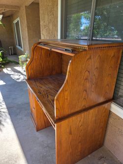 Roll top desk