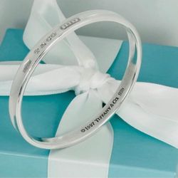 Tiffany Sterling Silver 7mm Bangle Bracelet 7.5”-8.5” Oval 925 T&Co. 1837 Solid 3mm Thick