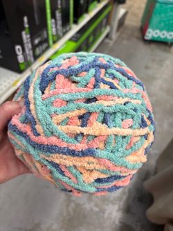 Multi-Colored Thick Blanket Yarn