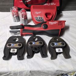 MILWAUKEE M12V-M12VOLT LITHIUM ION FORCE LOGIC-CORDLESS PRESS TOOL WITH 1/2-3/4-IN AND-1IN IPS PRESS TOOL JAW KIT BRAND NEW