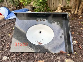 Granite countertop and undermount sink