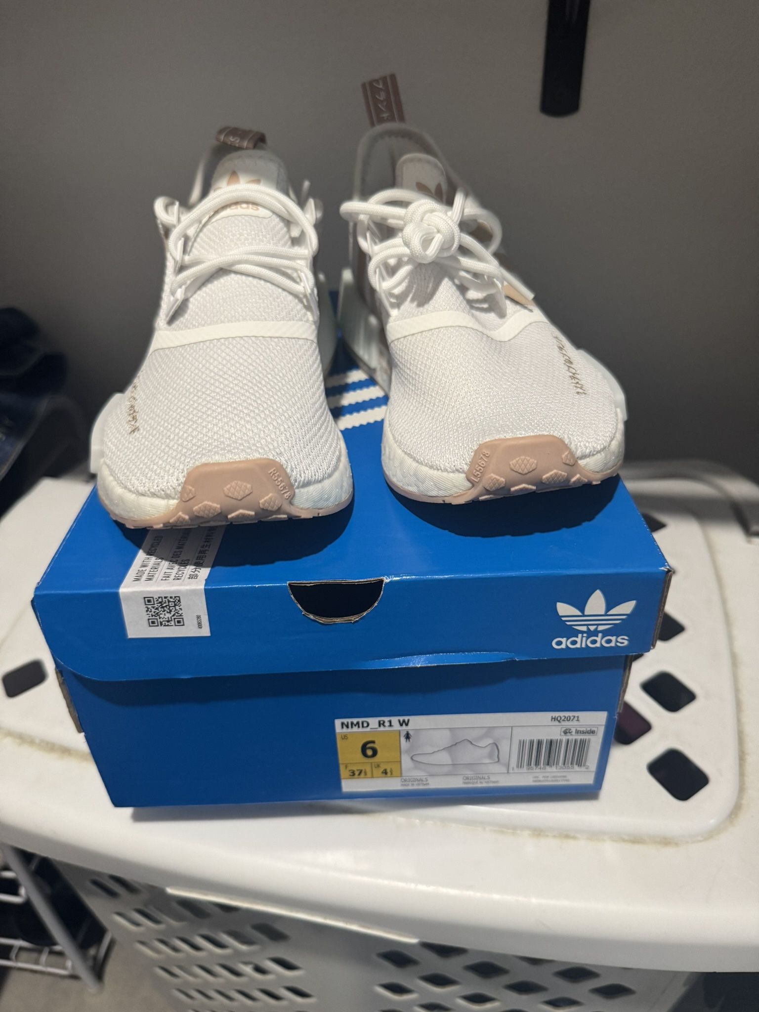 Adidas NMD R1 W