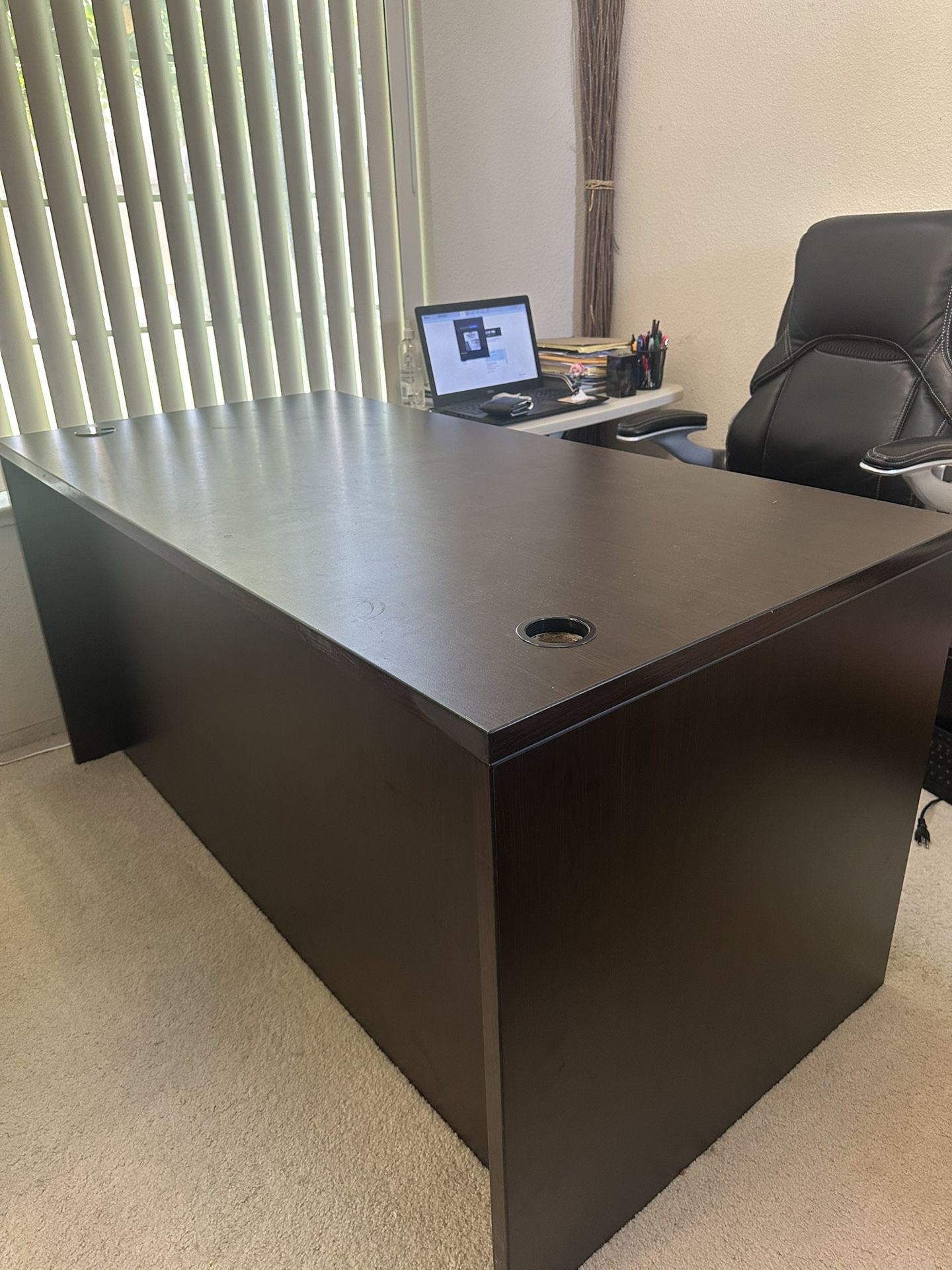 Wood and Laminate Desk with Adjustable 3-Drawers – 55”x29”x29”