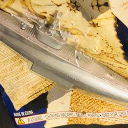 Rare Vintage Pinnacle Die Cast Metal Submarine Sharpener 
