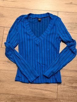 SHEIN Blue Ribbed V-Neck Sweater