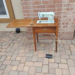 Singer Sewing Machine Table 