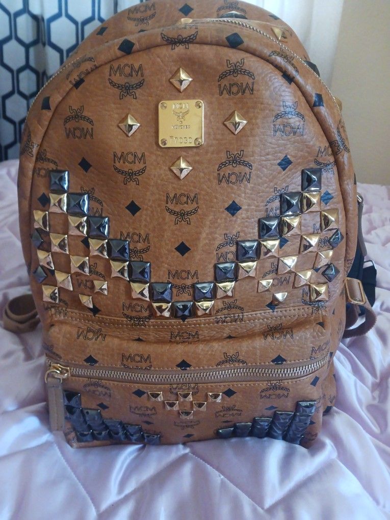 MCM BACKPACK AUTHENTIC