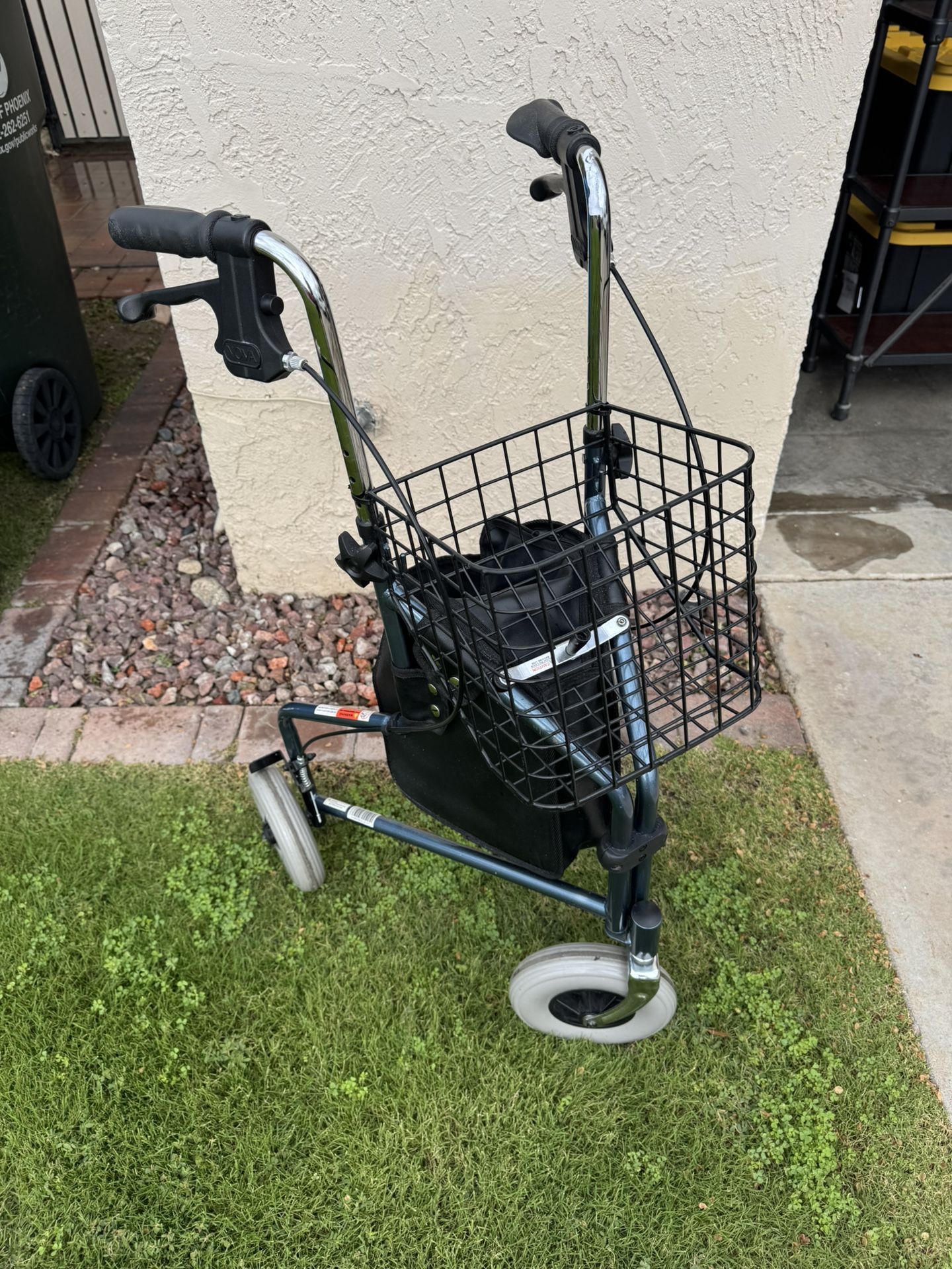 Walker w/Basket