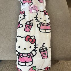 HELLO KITTY MILK SHAKE 🍓 BLANKET 