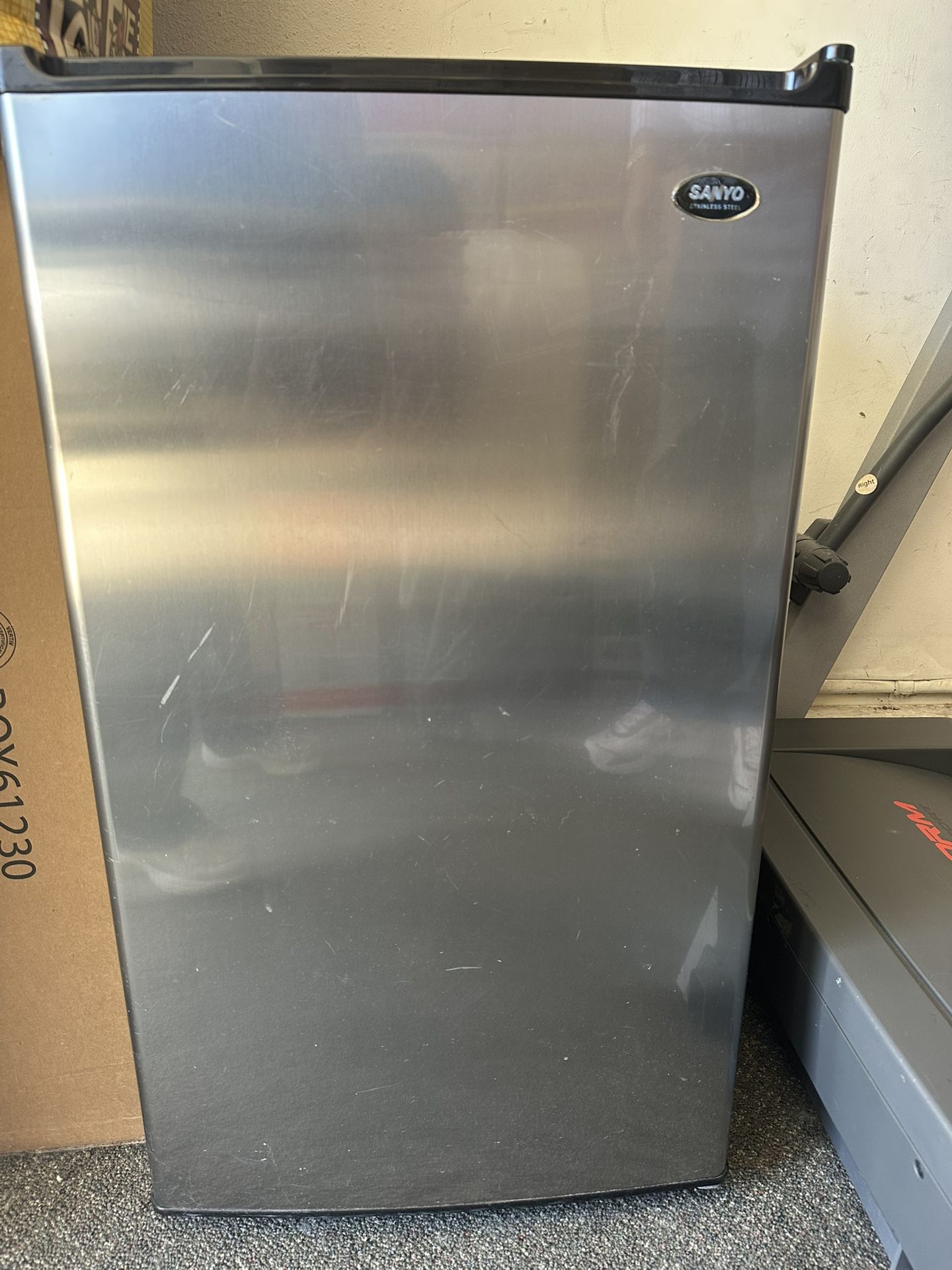 Mini Fridge
