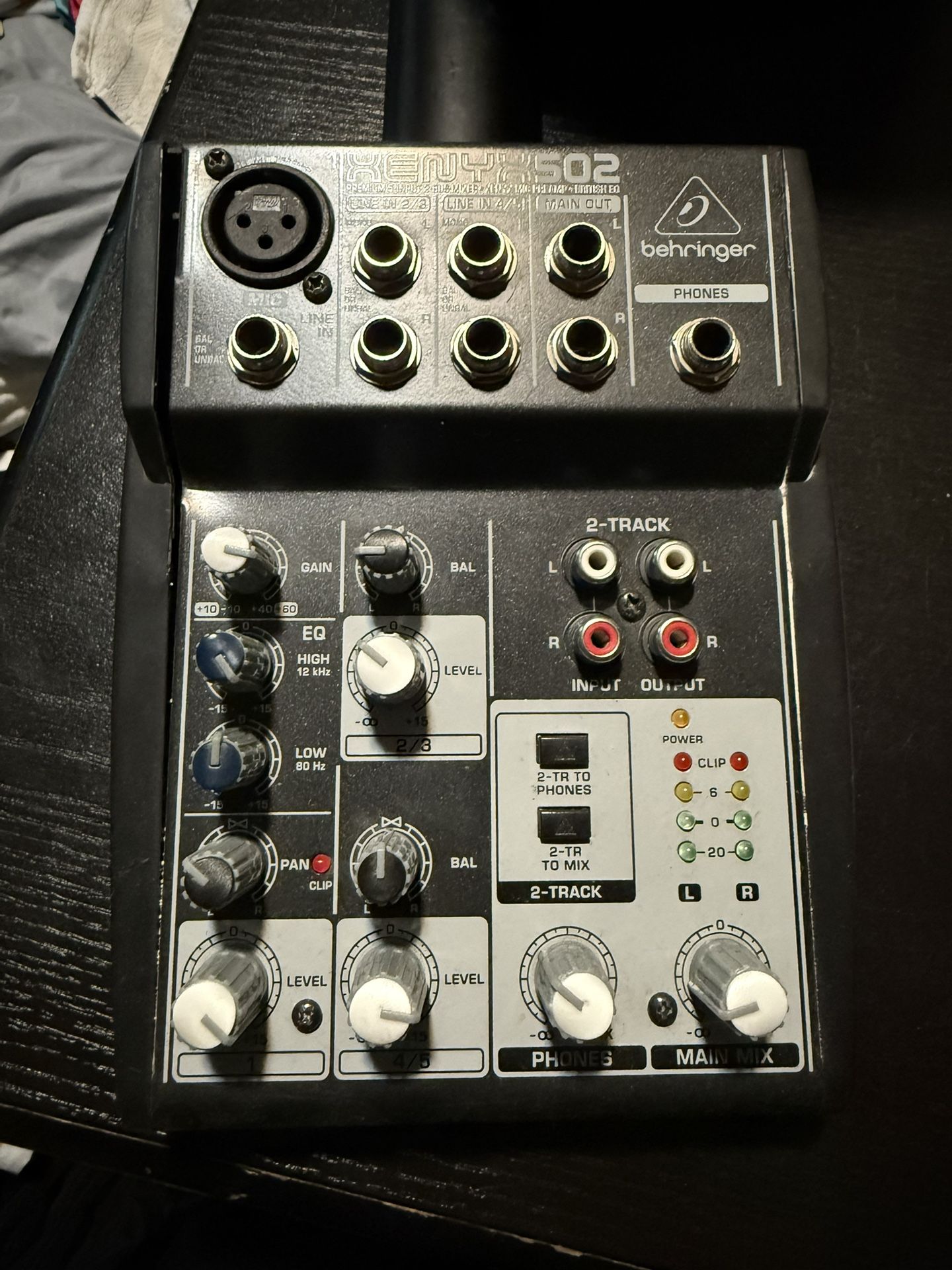 Behringer Xenyx 502