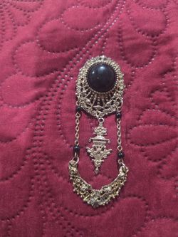 Vintage Victorian Brooch
