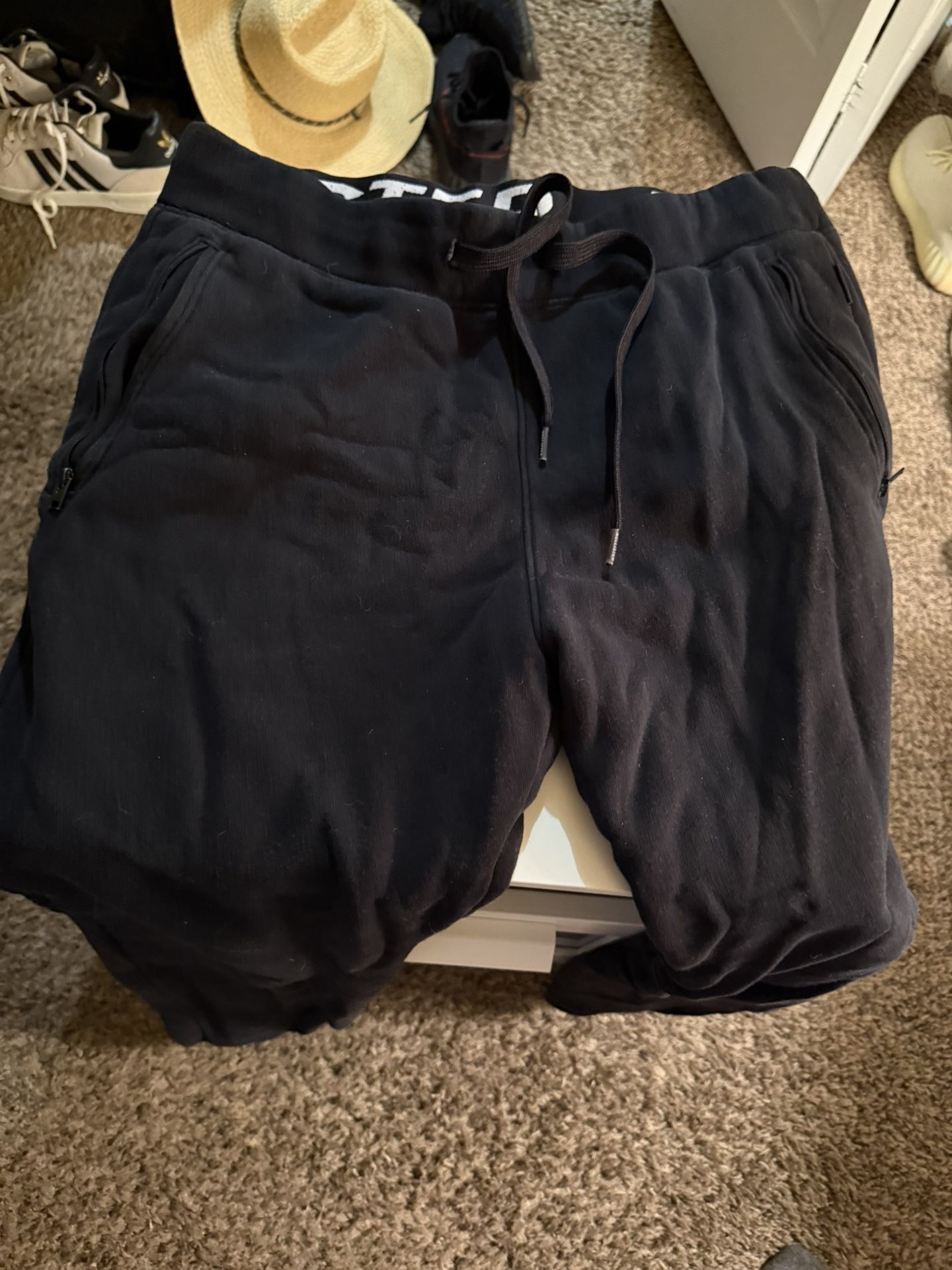 Hollister Men’s Sweatpants Size Large