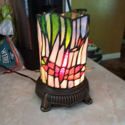 Tiffany Style Dragonfly Night Light 